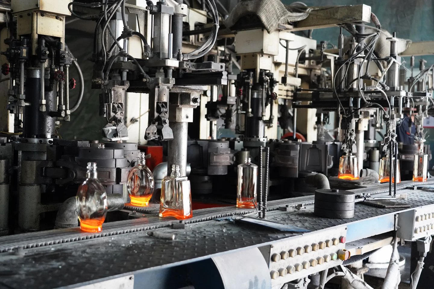 12 лучших производителей стеклянных бутылок